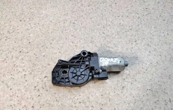 Infiniti Q50 Seat adjustment motor 141A0-A0007-00 WR14-019
