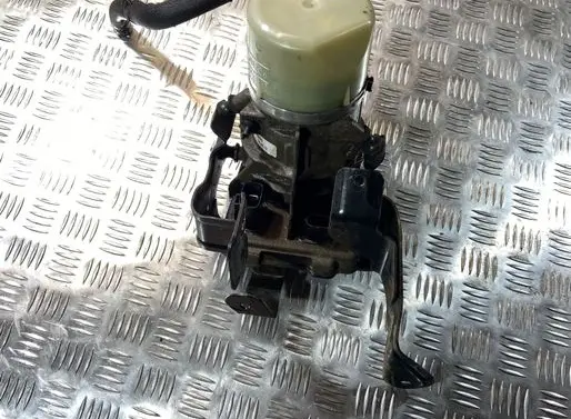 Volvo V70 Power steering pump 31360493 31280541