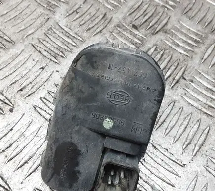 Opel Omega B1 Headlight level adjustment motor 90565805