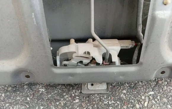 Mazda 6 Tailgate/trunk/boot lock/catch/latch