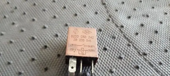 Opel Movano B Other relay 8200263342 29200041