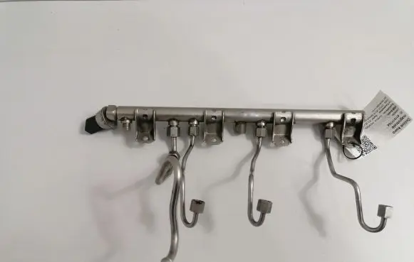 Fuel main line pipe