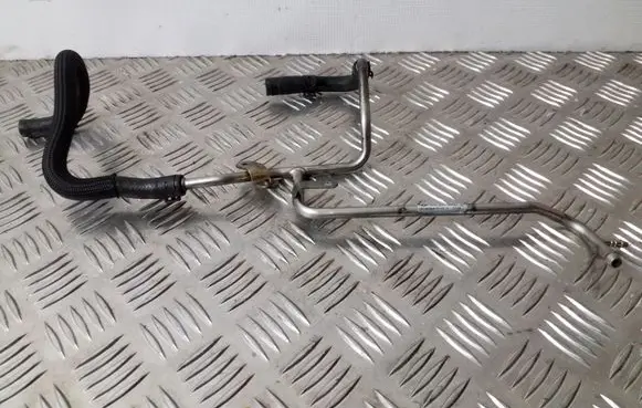 Volkswagen Touran II Fuel line pipe 03L201360R