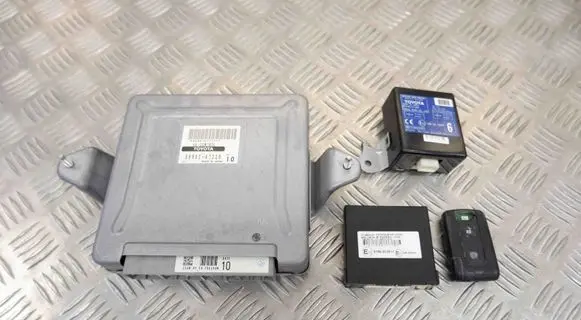Toyota Prius (XW20) Engine ECU kit and lock set 8974147100 8978047030 8998147220