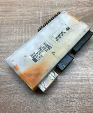 BMW 5 E39 Comfort/convenience module 8378633 5DK00704715