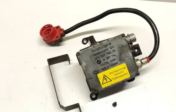 BMW 5 E39 Headlight ballast module Xenon 8387114 5DV00776029 D2SD2R