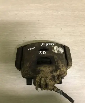Peugeot 5008 Front brake caliper