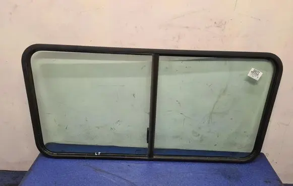 Fiat Ducato Rear side window