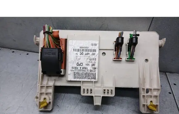 Ford Focus C-MAX Central body control module 3M5T14014CPD