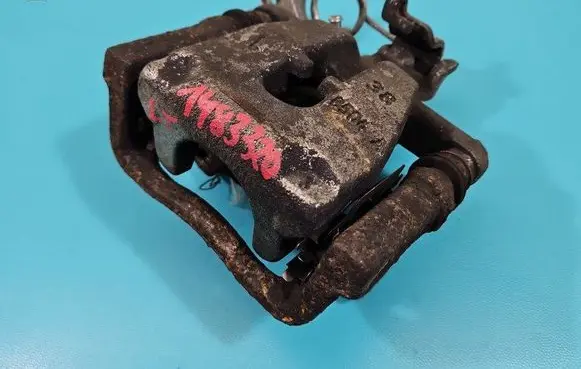Rear brake caliper