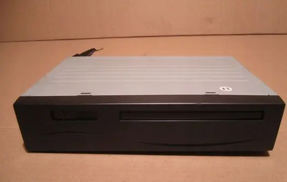 Lexus IS 200-300 CD/DVD changer 