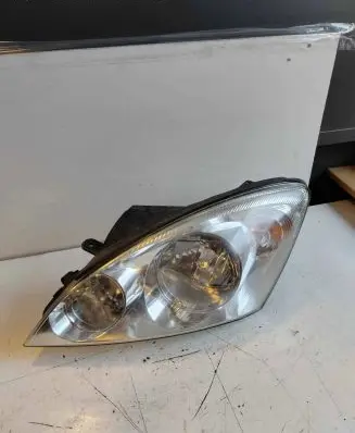 KIA Ceed Headlight/headlamp 921011H000 00954701 08033600210