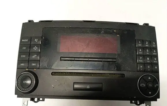 Mercedes-Benz B W245 Radio/CD/DVD/GPS head unit A1698206189