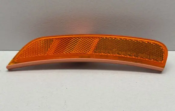 Chrysler Pacifica Front reflector 68229422AA RX15008