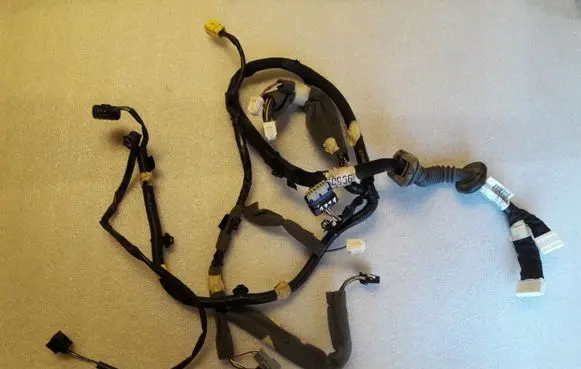 Renault Kadjar Front door wiring loom 241247627R