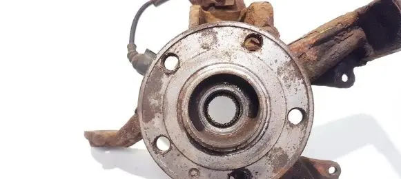 Skoda Octavia Mk2 (1Z) Front wheel hub
