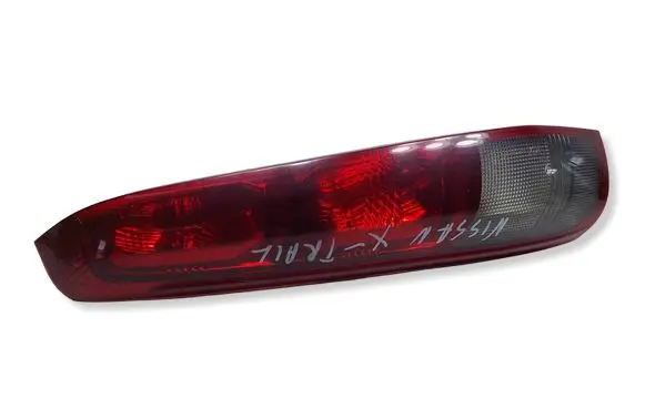 Nissan X-Trail T30 Rear/tail lights 150922KASACJA 150922