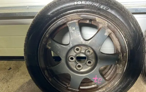 Toyota Prius (XW20) R16 alloy rim 