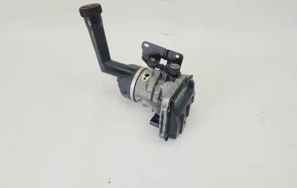 Peugeot Partner Power steering pump 9670700480