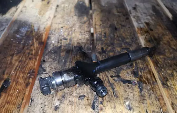 Mazda 6 Fuel injector RF7J13H50