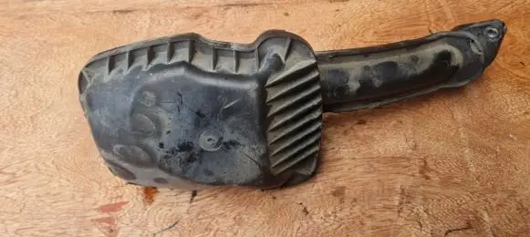 Intake resonator