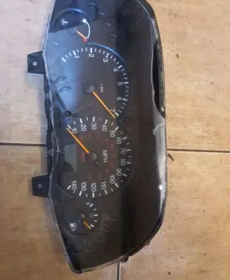 Ford Focus Speedometer (instrument cluster) 98ap10841bc