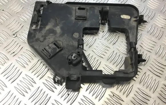 BMW 6 F12 F13 Other engine bay part 7590620