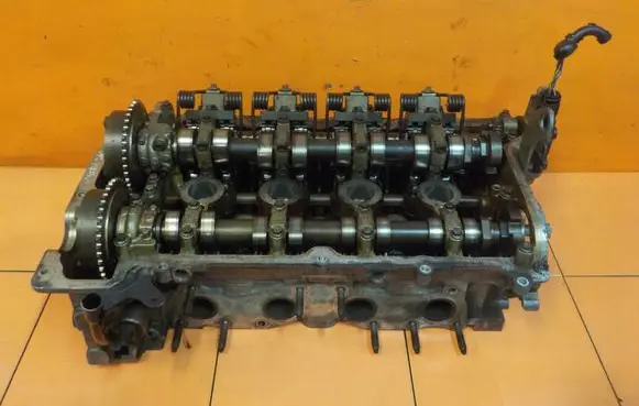 Citroen C3 Aircross Engine head 9815566710 KOMPLETNA