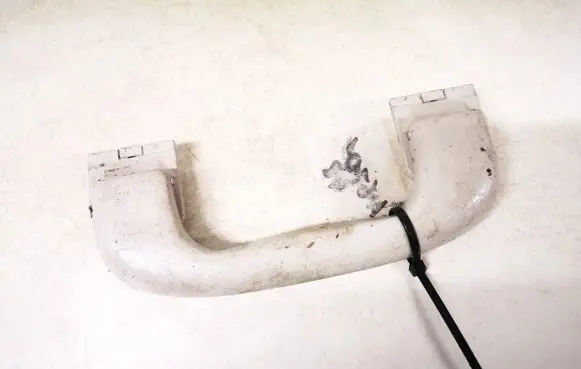 Opel Zafira A Front interior roof grab handle 90520997