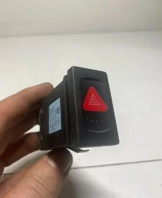 Volkswagen PASSAT B5 Hazard light switch 3B0953235D PA66GF30