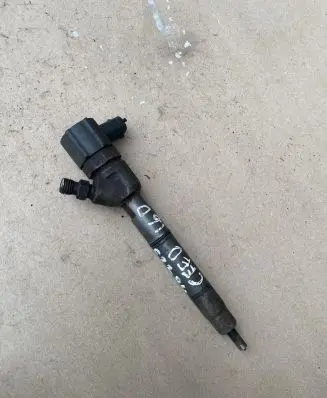 KIA Ceed Fuel injector 338002A900 E2384