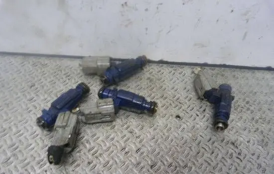 Fuel injector