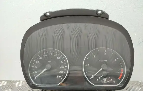 BMW 1 E81 E87 Speedometer (instrument cluster) 9122591