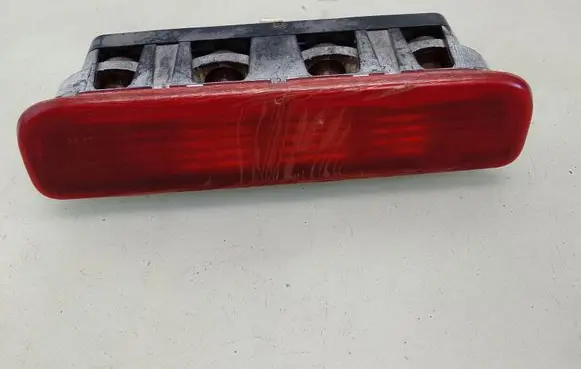 Citroen Nemo Third/center stoplight