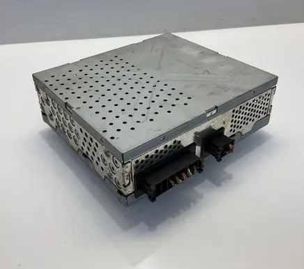 Mercedes-Benz E W211 Sound amplifier A2118274242 2118274242