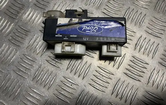 Volkswagen Sharan Coolant fan relay 95VW14B205AA