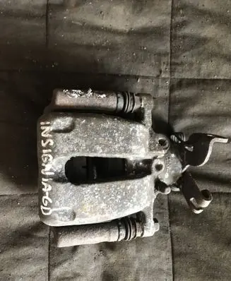 Opel Insignia A Rear brake caliper