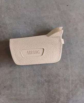BMW 4 F32 F33 Seat belt trim 7272301