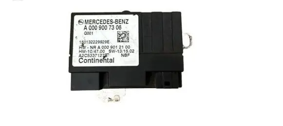 Mercedes-Benz E C207 W207 Fuel injection pump control unit/module A0009007306 150132229929E A0009012100