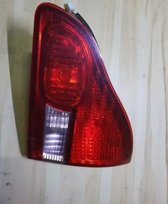Toyota Avensis Verso Tailgate rear/tail lights