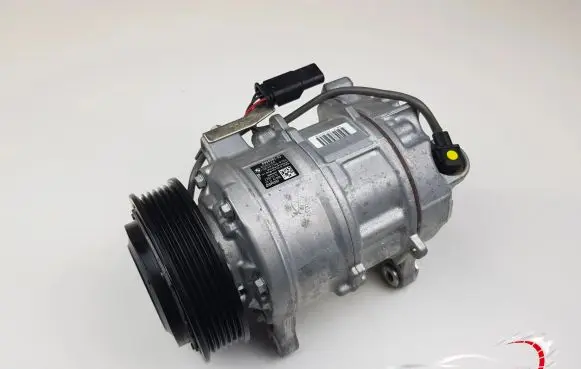 BMW 1 F20 F21 Air conditioning (A/C) compressor (pump) 6994082