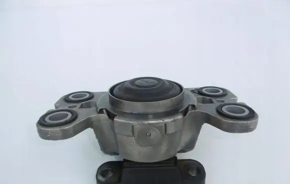 Volvo S80 Engine mount bracket 6G927M121