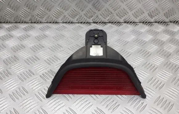 BMW 5 E39 Third/center stoplight 8360568