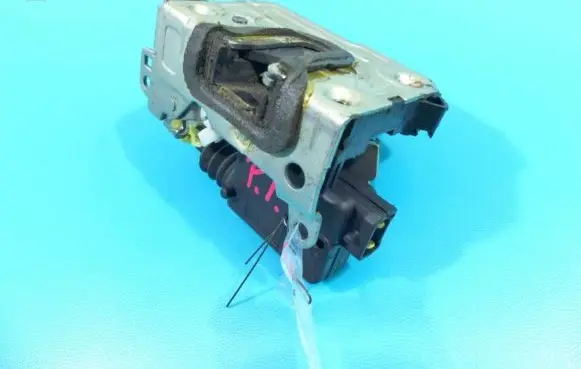 Dacia Sandero Front door lock 8200735224 IMPRK1216581