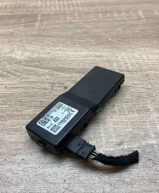 Opel Corsa E Door central lock control unit/module 13503204 433