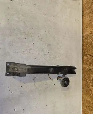 Opel Frontera B Radiator support slam panel bracket 