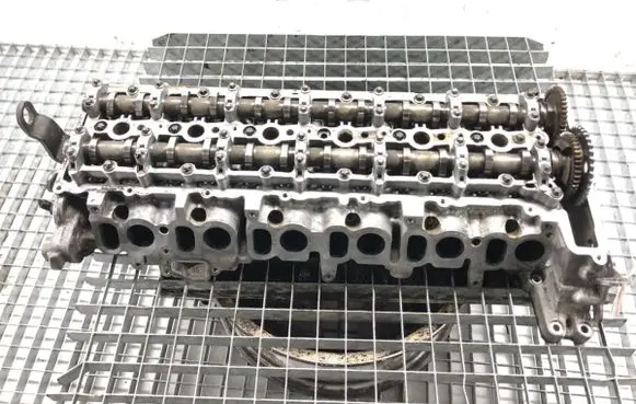 BMW 5 F10 F11 Engine head 7812929N57D30B