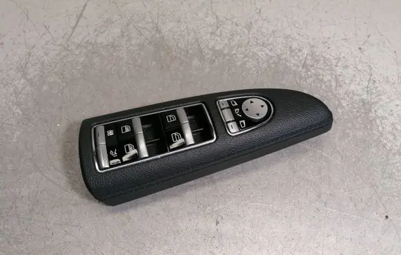 Mercedes-Benz S W221 Electric window control switch A2218215151