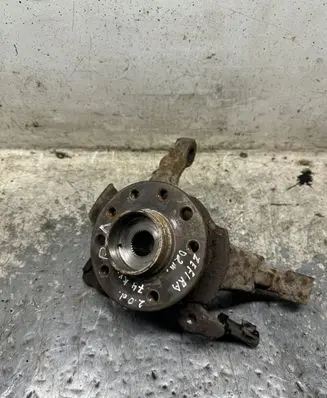 Opel Zafira A Front wheel hub
