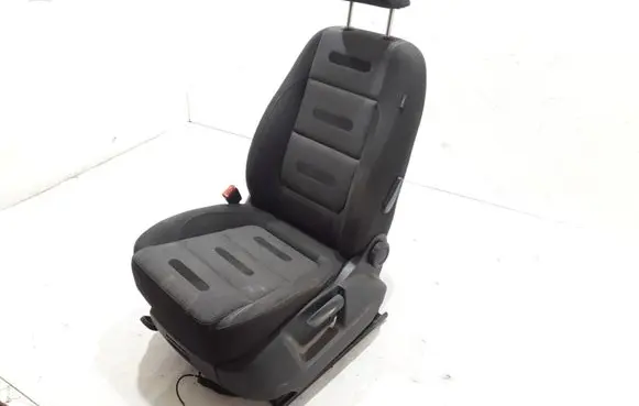 Volkswagen Tiguan Front driver seat 